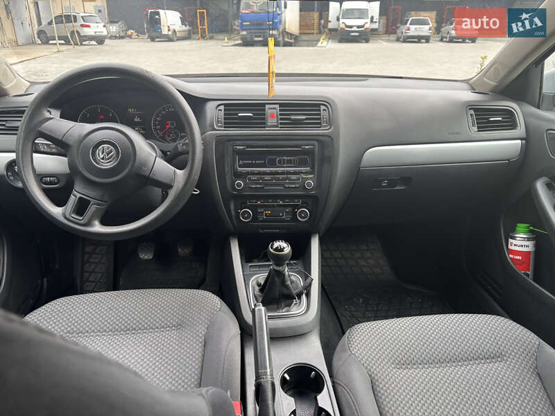 Седан Volkswagen Jetta 2011 в Кам'янці-Бузькій
