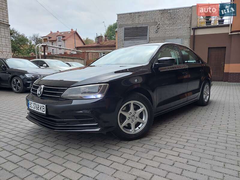 Седан Volkswagen Jetta 2016 в Львове
