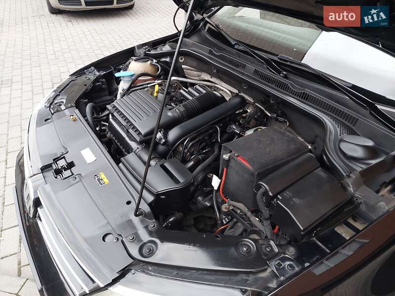 Седан Volkswagen Jetta 2016 в Львове