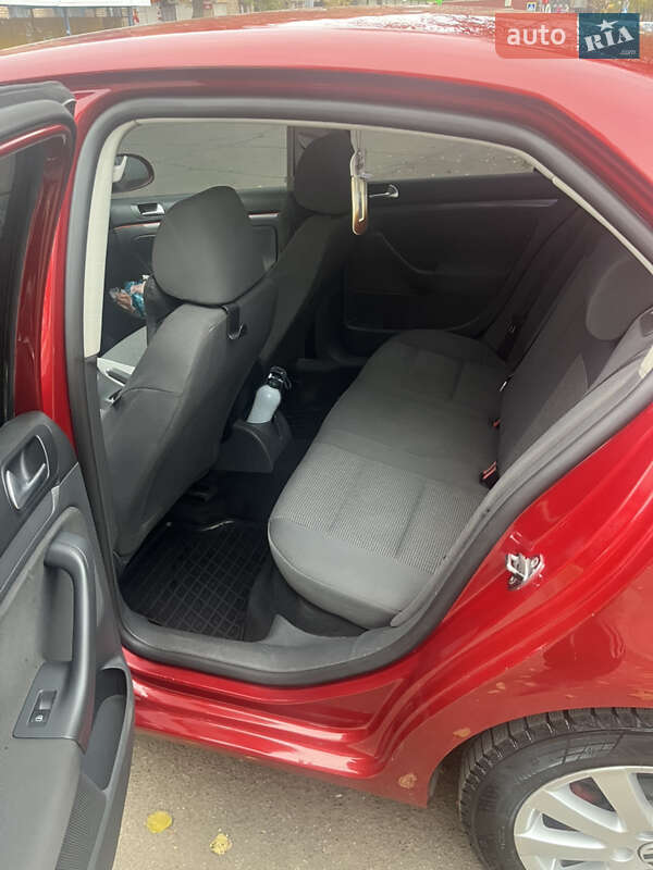 Седан Volkswagen Jetta 2007 в Кривому Розі фото 16 Седан Volkswagen Jetta 2007 в Кривому Розі