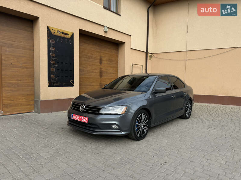 Седан Volkswagen Jetta 2016 в Ужгороде
