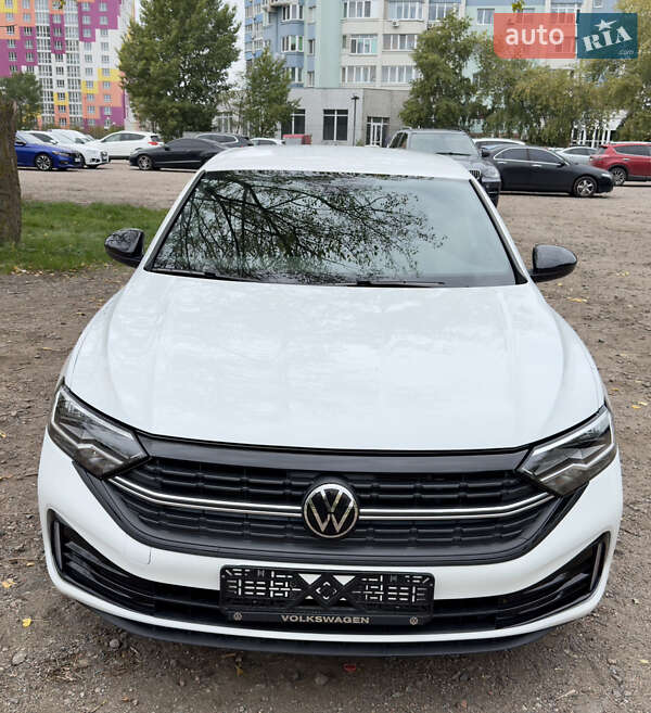 Седан Volkswagen Jetta 2024 в Черкасах