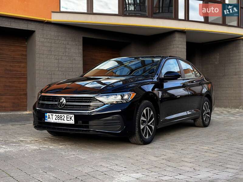 Седан Volkswagen Jetta 2022 в Ивано-Франковске