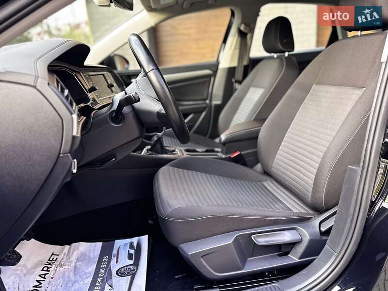 Седан Volkswagen Jetta 2022 в Ивано-Франковске