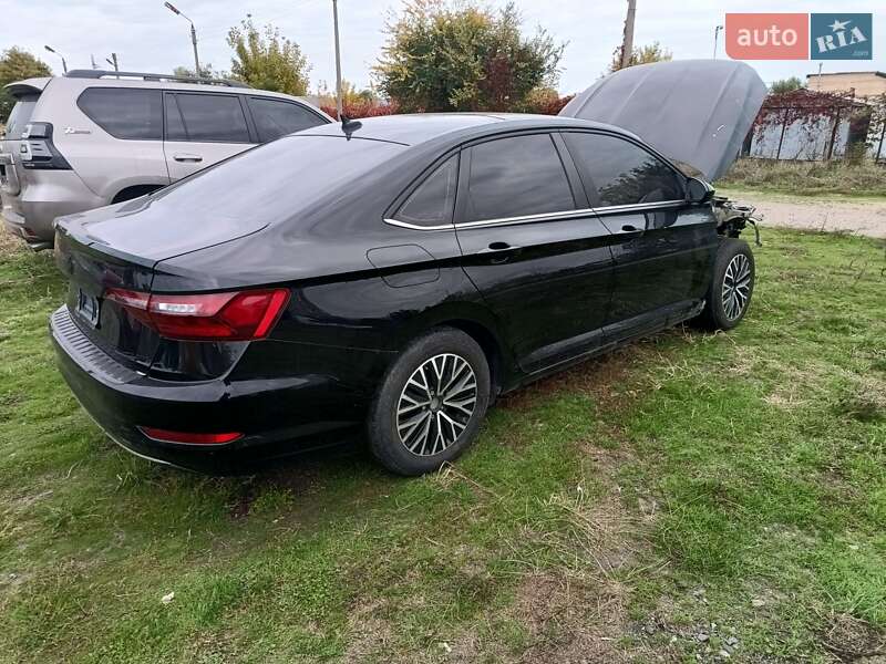 Седан Volkswagen Jetta 2020 в Черкасах