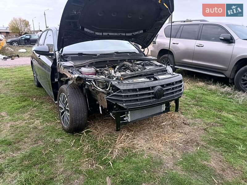 Седан Volkswagen Jetta 2020 в Черкасах