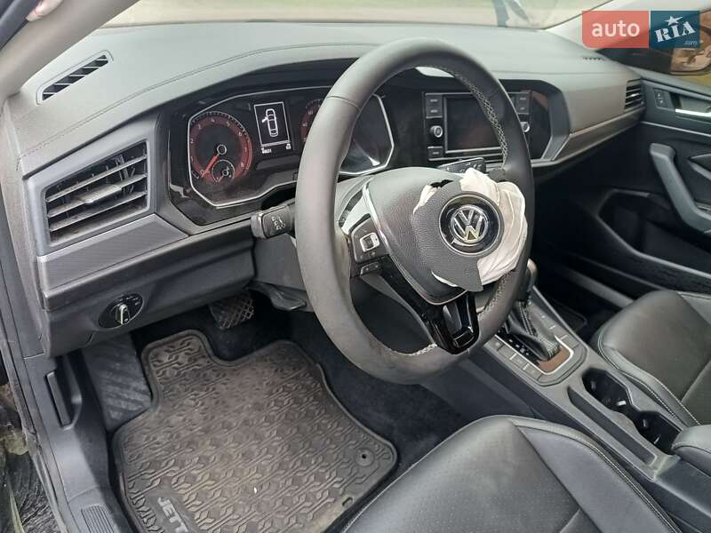 Седан Volkswagen Jetta 2020 в Черкасах