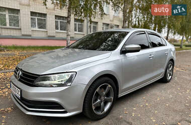 Седан Volkswagen Jetta 2015 в 