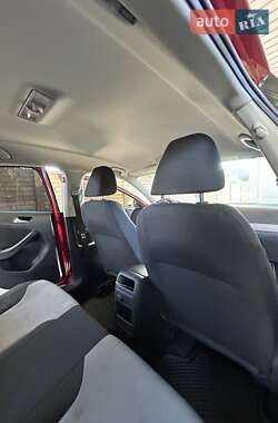 Седан Volkswagen Jetta 2017 в  фото 6 Седан Volkswagen Jetta 2017 в