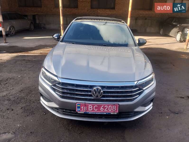 Седан Volkswagen Jetta 2019 в Рівному фото Седан Volkswagen Jetta 2019 в Рівному