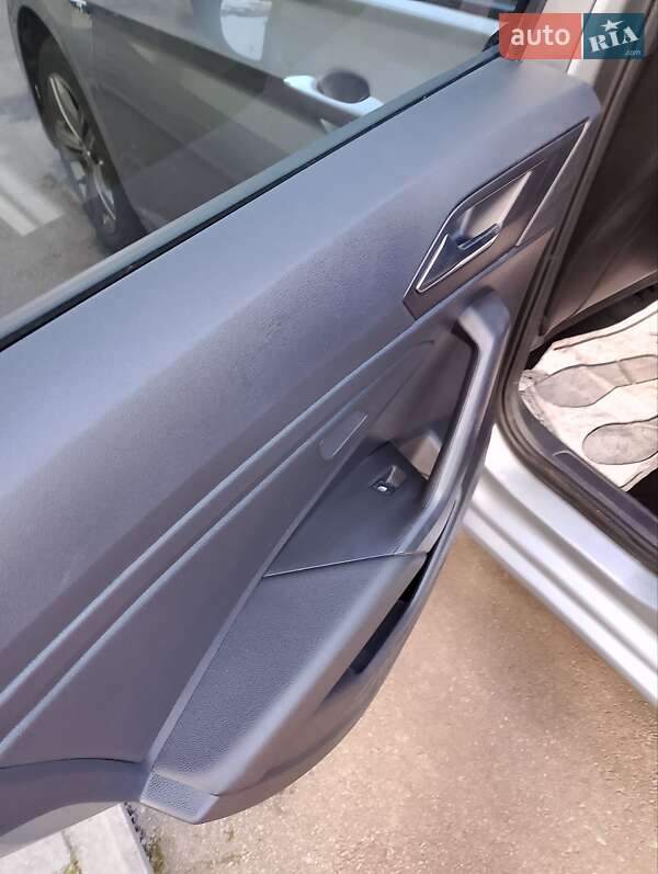 Седан Volkswagen Jetta 2019 в Рівному фото 17 Седан Volkswagen Jetta 2019 в Рівному