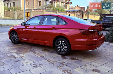 Седан Volkswagen Jetta 2020 в 