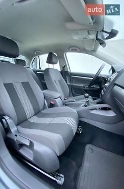Седан Volkswagen Jetta 2008 в 