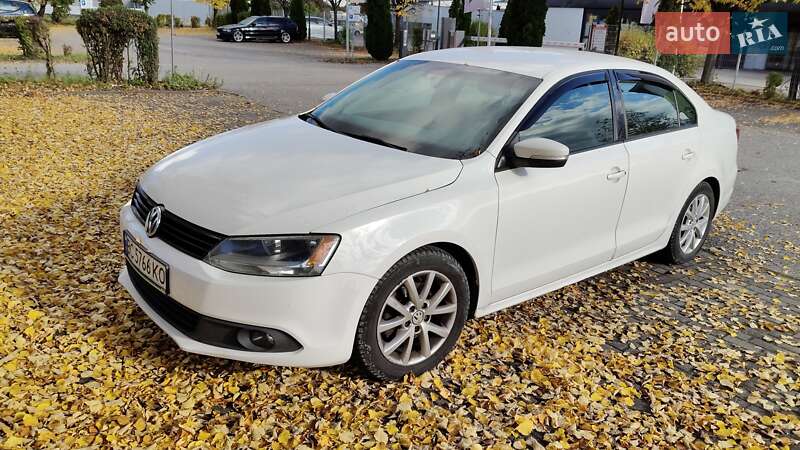 Седан Volkswagen Jetta 2010 в Львові фото 6 Седан Volkswagen Jetta 2010 в Львові