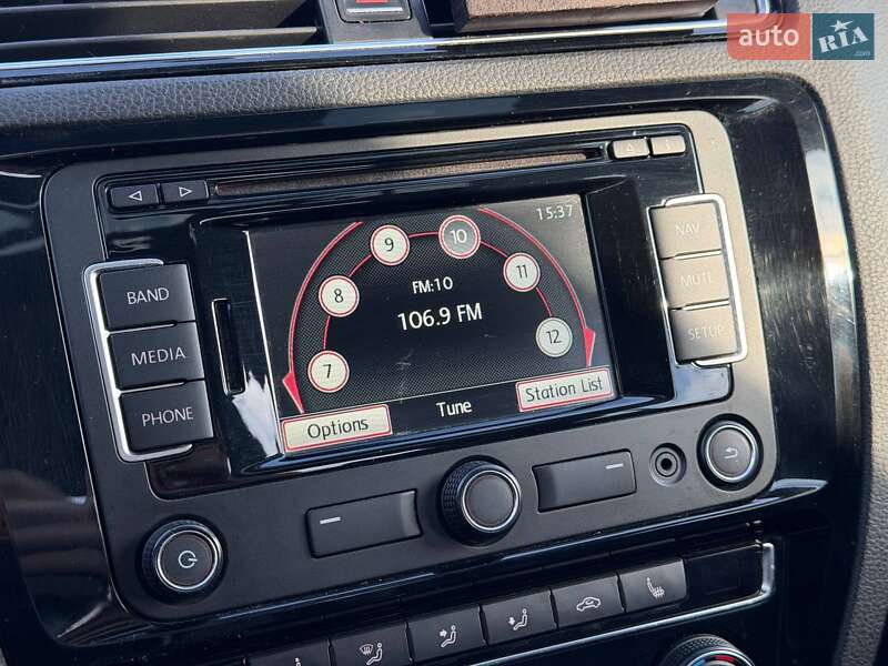 Седан Volkswagen Jetta 2015 в Кривом Роге