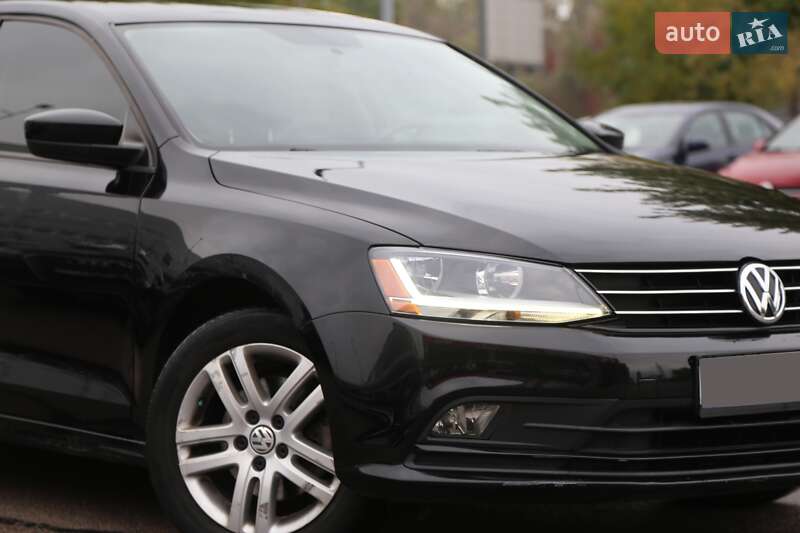 Седан Volkswagen Jetta 2017 в Киеве
