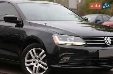 Седан Volkswagen Jetta 2017 в 