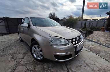 Седан Volkswagen Jetta 2008 в 