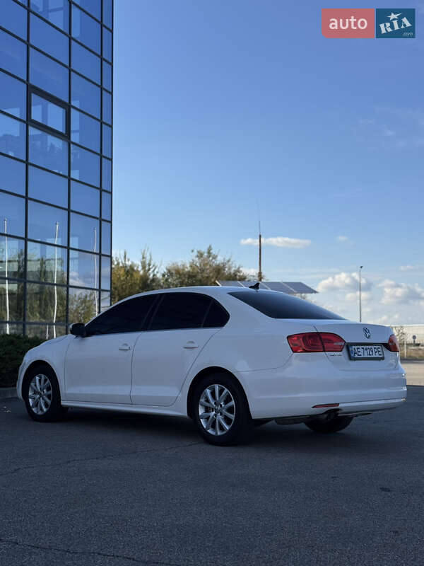 Седан Volkswagen Jetta 2013 в Дніпрі фото 4 Седан Volkswagen Jetta 2013 в Дніпрі