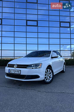 Седан Volkswagen Jetta 2013 в Днепре