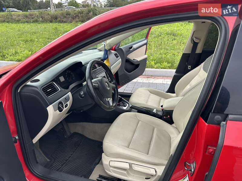 Седан Volkswagen Jetta 2011 в Львове фото 16 Седан Volkswagen Jetta 2011 в Львове