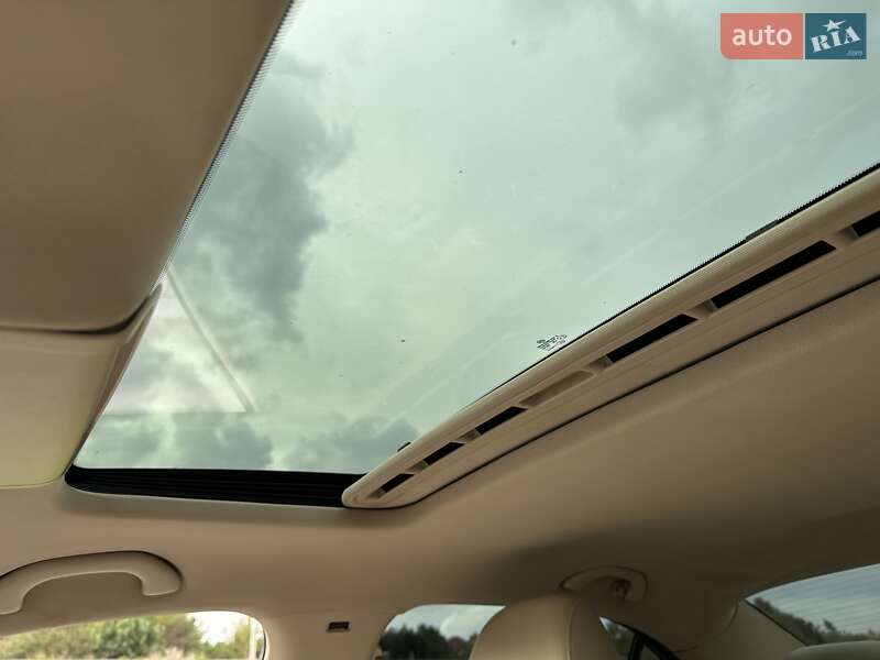 Седан Volkswagen Jetta 2011 в Львове