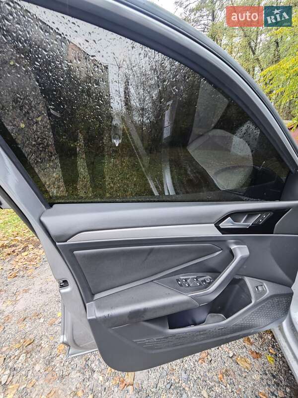 Седан Volkswagen Jetta 2019 в Ромнах фото 2 Седан Volkswagen Jetta 2019 в Ромнах