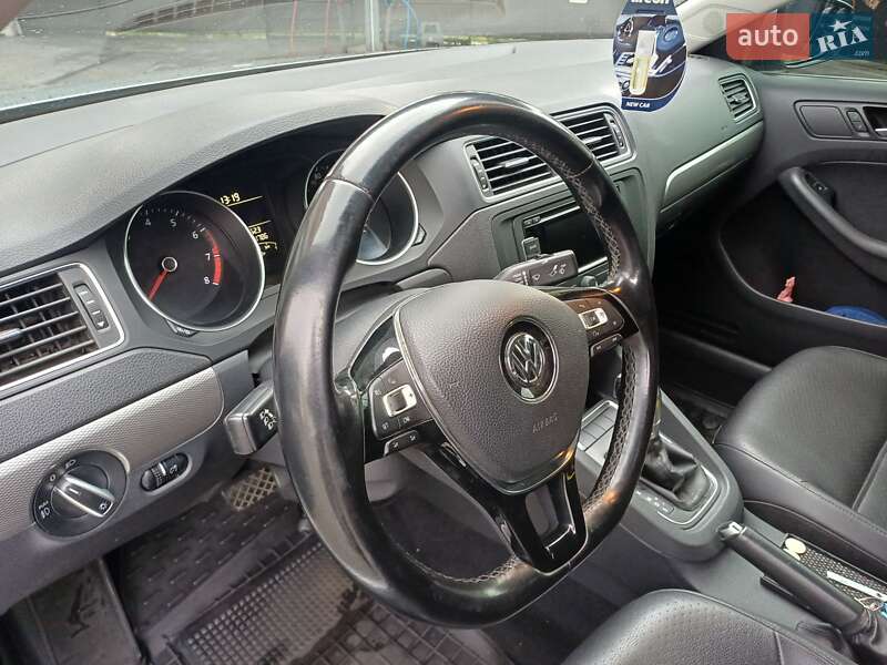 Седан Volkswagen Jetta 2015 в Днепре фото 9 Седан Volkswagen Jetta 2015 в Днепре