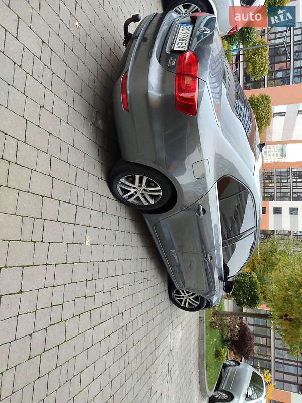 Седан Volkswagen Jetta 2012 в Ивано-Франковске