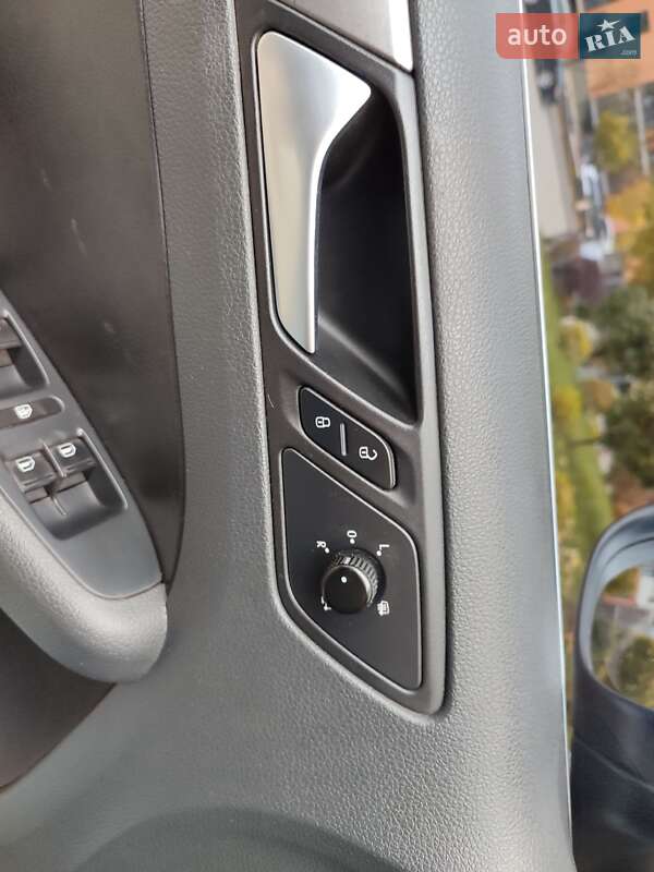 Седан Volkswagen Jetta 2012 в Ивано-Франковске