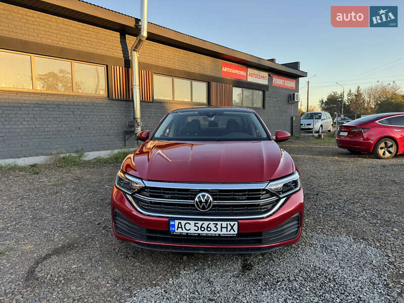Седан Volkswagen Jetta 2022 в Луцьку