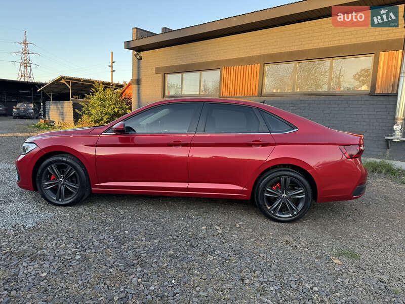 Седан Volkswagen Jetta 2022 в Луцьку