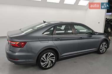 Седан Volkswagen Jetta 2021 в 