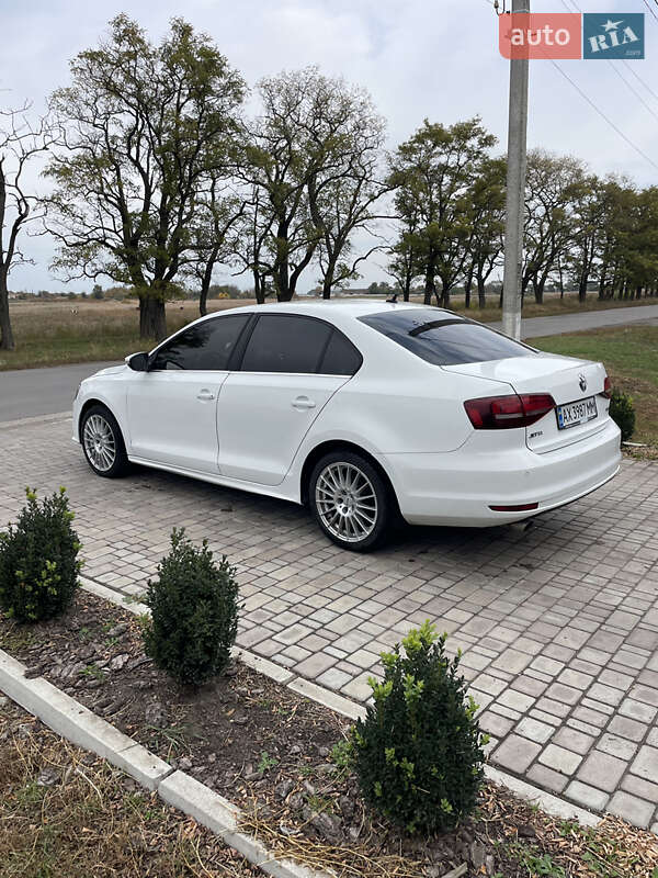 Седан Volkswagen Jetta 2016 в Магдалинівці фото 4 Седан Volkswagen Jetta 2016 в Магдалинівці