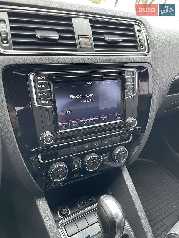 Седан Volkswagen Jetta 2016 в Магдалинівці фото 17 Седан Volkswagen Jetta 2016 в Магдалинівці