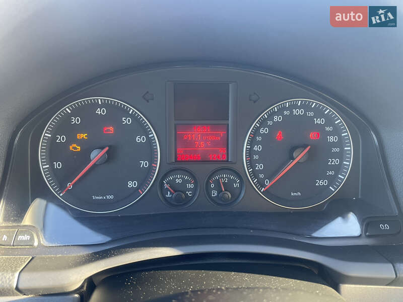 Седан Volkswagen Jetta 2005 в Хмельницькому фото 16 Седан Volkswagen Jetta 2005 в Хмельницькому