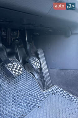 Седан Volkswagen Jetta 2005 в  фото 20 Седан Volkswagen Jetta 2005 в