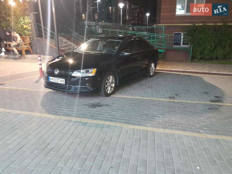 Седан Volkswagen Jetta 2011 в Києві фото Седан Volkswagen Jetta 2011 в Києві