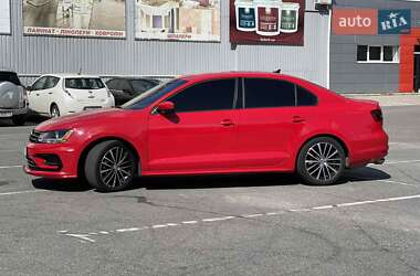 Седан Volkswagen Jetta 2015 в Києві