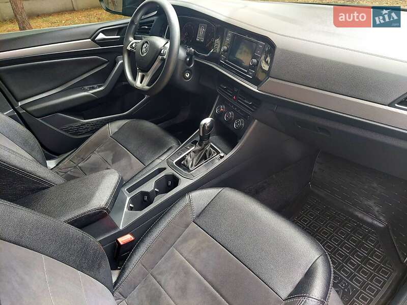 Седан Volkswagen Jetta 2018 в Полтаві