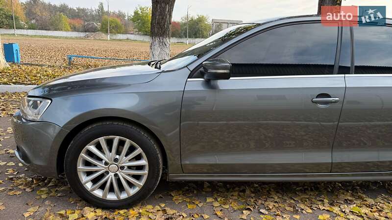 Седан Volkswagen Jetta 2013 в Киеве фото 14 Седан Volkswagen Jetta 2013 в Киеве