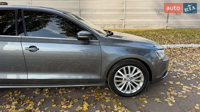 Седан Volkswagen Jetta 2013 в Киеве фото 20 Седан Volkswagen Jetta 2013 в Киеве