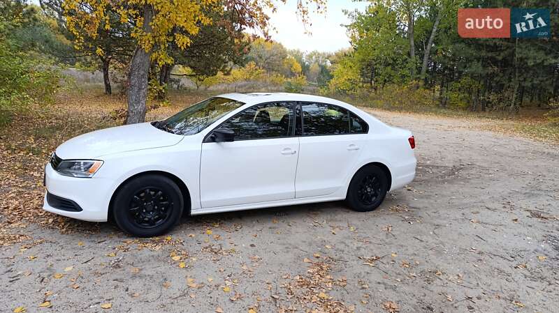 Седан Volkswagen Jetta 2012 в Каменском