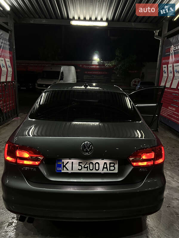 Седан Volkswagen Jetta 2014 в Киеве фото 12 Седан Volkswagen Jetta 2014 в Киеве