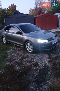 Седан Volkswagen Jetta 2011 в Кропивницком