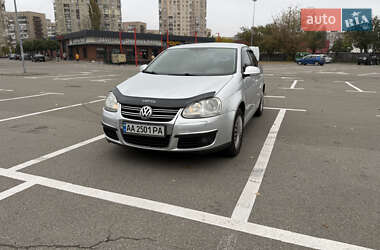 Седан Volkswagen Jetta 2006 в Киеве