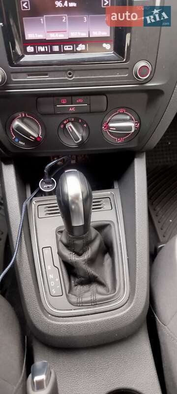 Седан Volkswagen Jetta 2016 в Вышгороде фото 14 Седан Volkswagen Jetta 2016 в Вышгороде