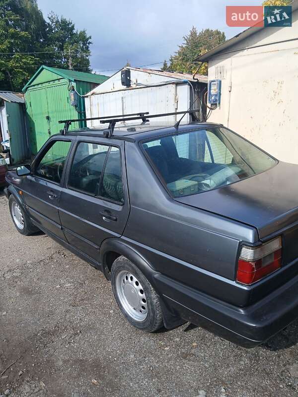 Седан Volkswagen Jetta 1990 в Львові