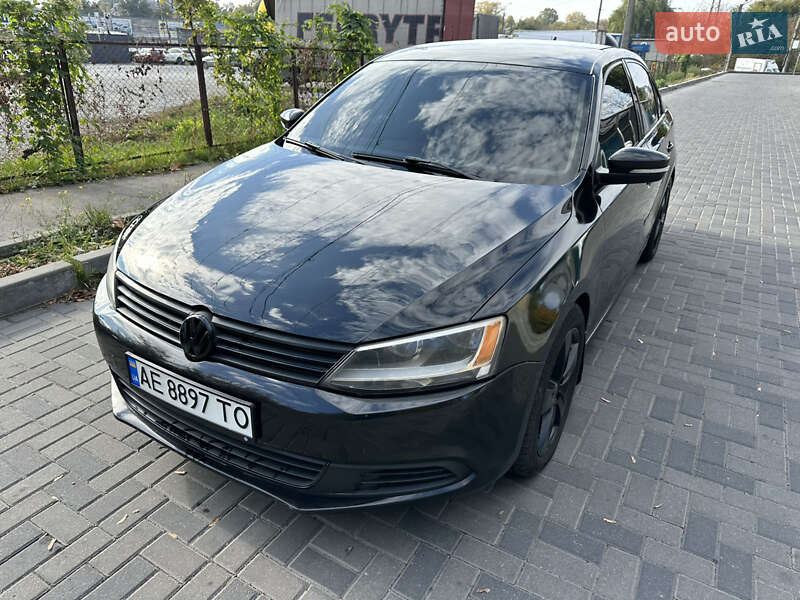 Седан Volkswagen Jetta 2012 в Дніпрі