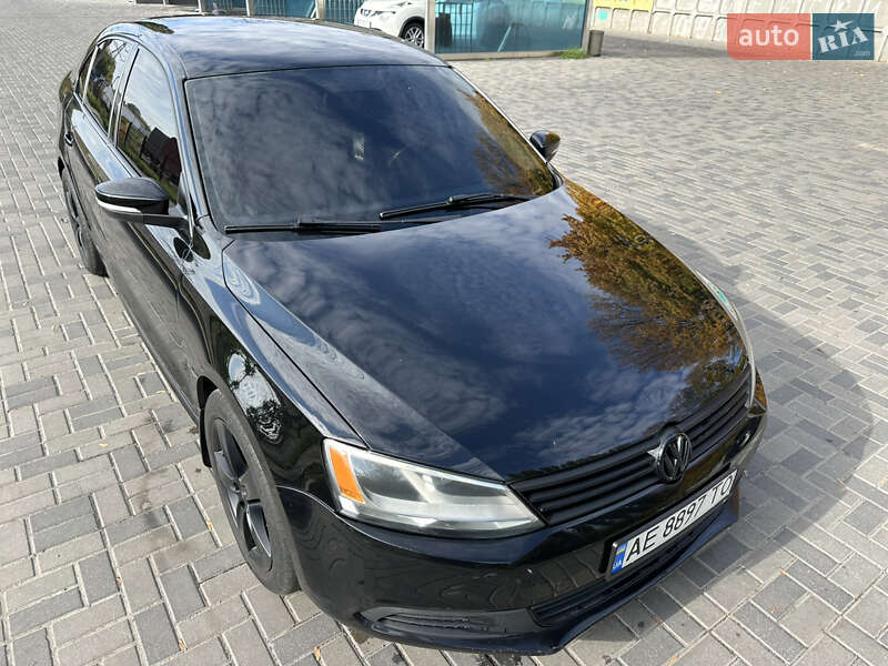 Седан Volkswagen Jetta 2012 в Дніпрі